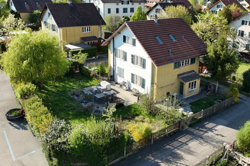 Alle unter einem Dach (2)