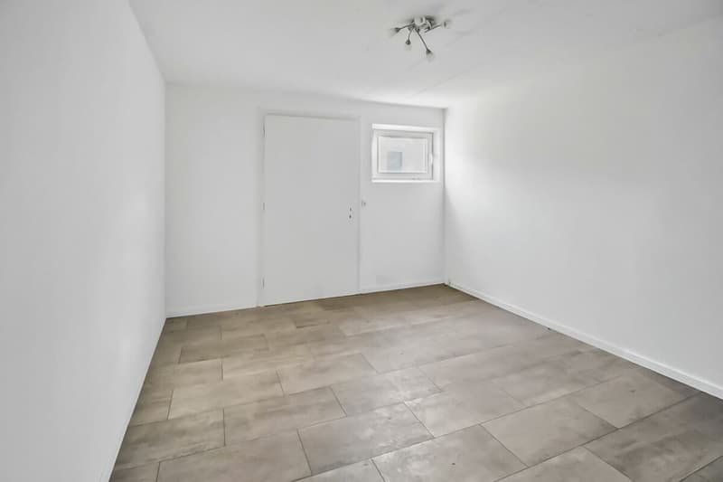 A house with room for personal completion (8)