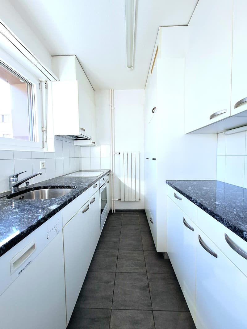 Gemütliche 2^4.5-Zimmerwohnung mit Balkon in ruhiger Lage  (Erlinsbach SO) (3)