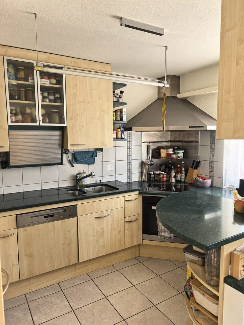 Helle 4-Zimmer-Wohnung an der Hauptstrasse in Oberbuchsiten (3)