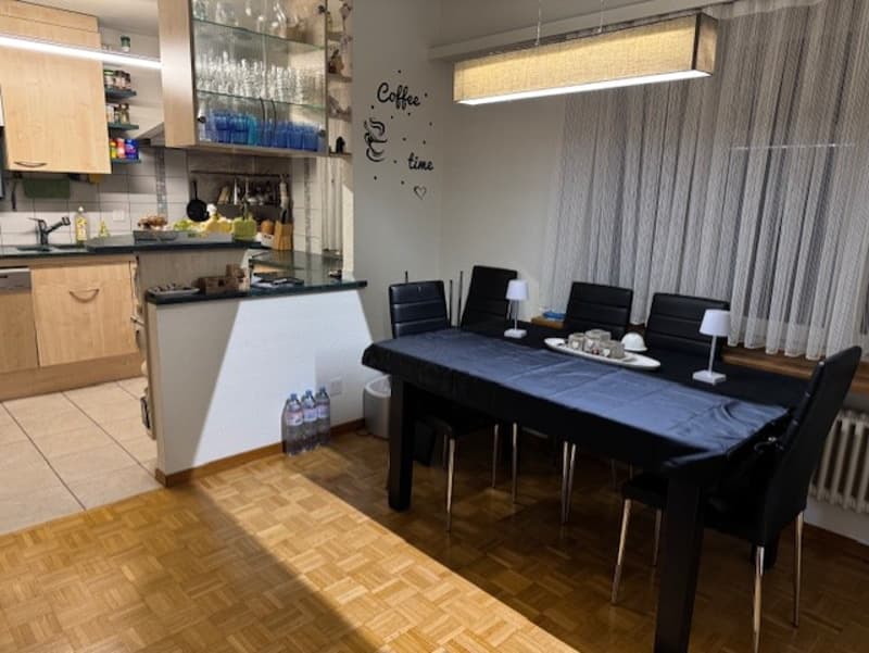 Helle 4-Zimmer-Wohnung an der Hauptstrasse in Oberbuchsiten (10)