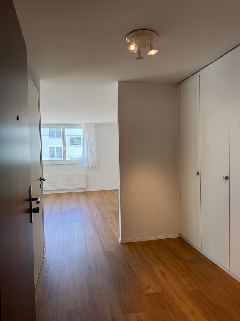 Vivere in modo indipendente e arrivare a casa – appartamento 2,5 locali con balcone (2)