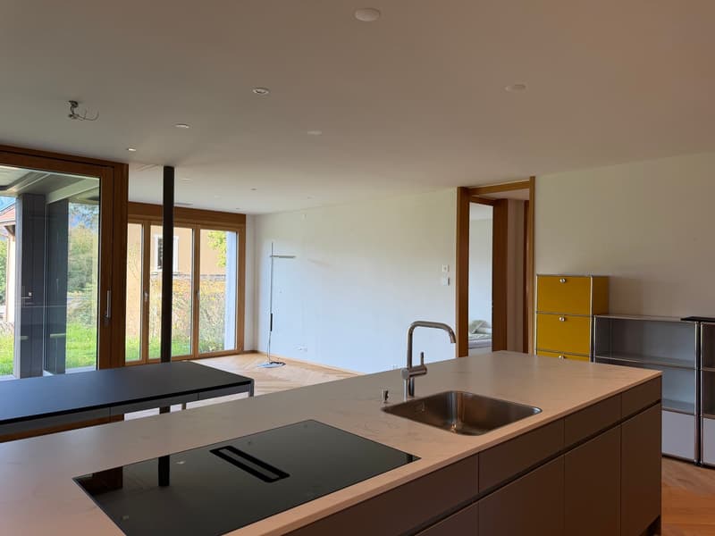 Moderne 3.5-Zimmer-Neubauwohnung in Hünibach (3)