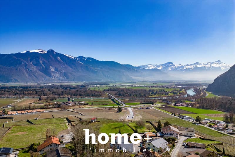 Magnificent new 5.5-room villa, 3 km from the lake (7)