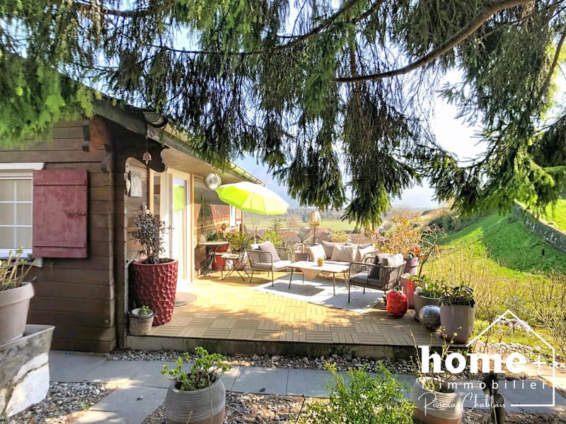 Beautiful individual chalet in a quiet location with open views (1)