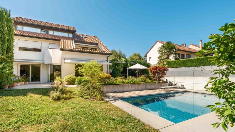 Beautiful property with pool in Cologny (9)