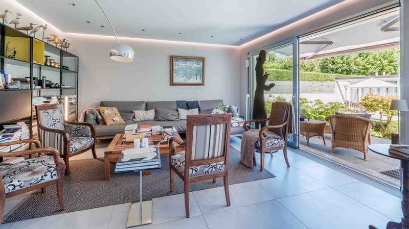 Beautiful property with pool in Cologny (3)