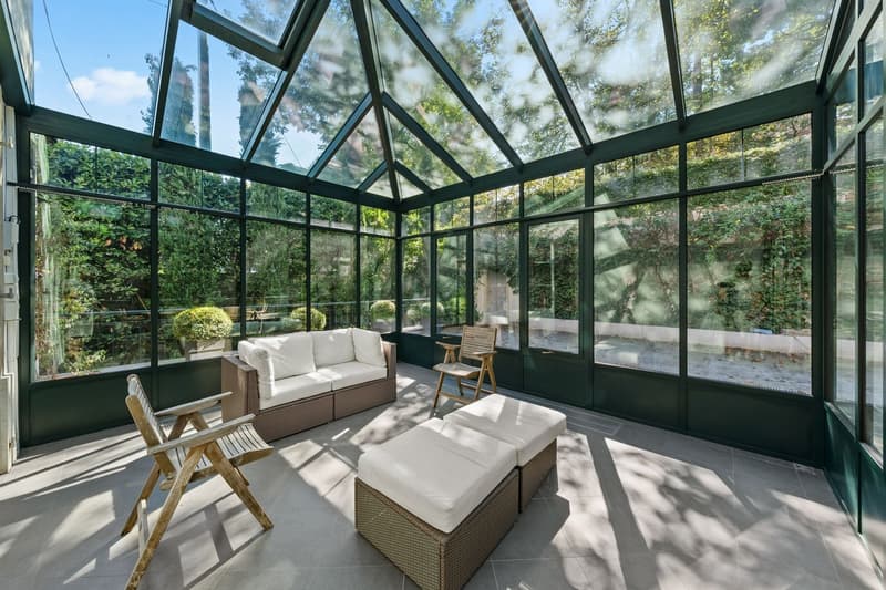 Beautiful 19th-century house in the city center with indoor pool (8)