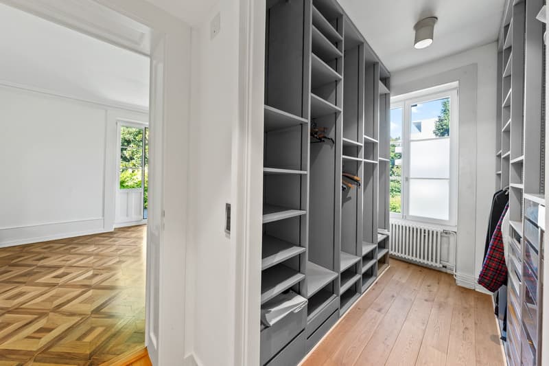 Beautiful 19th-century house in the city center with indoor pool (12)