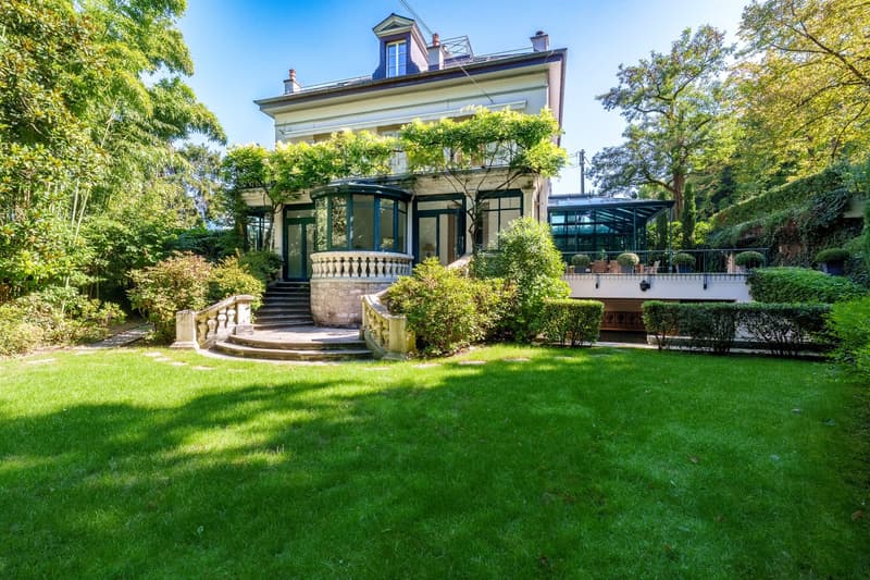 Beautiful 19th-century house in the city center with indoor pool (1)