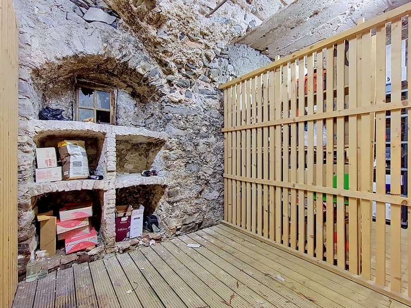 Charming 4.5-room apartment with balcony in the heart of St-Maurice (9)