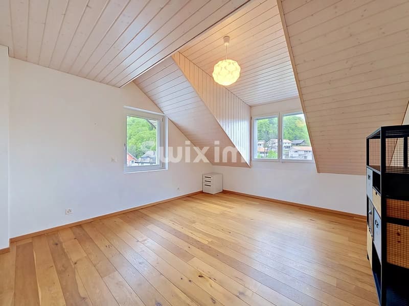 Elegant attic 190 m² in the heart of St-Cergue (5)