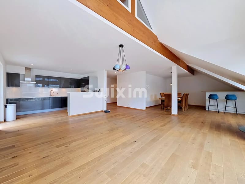 Elegant attic 190 m² in the heart of St-Cergue (3)
