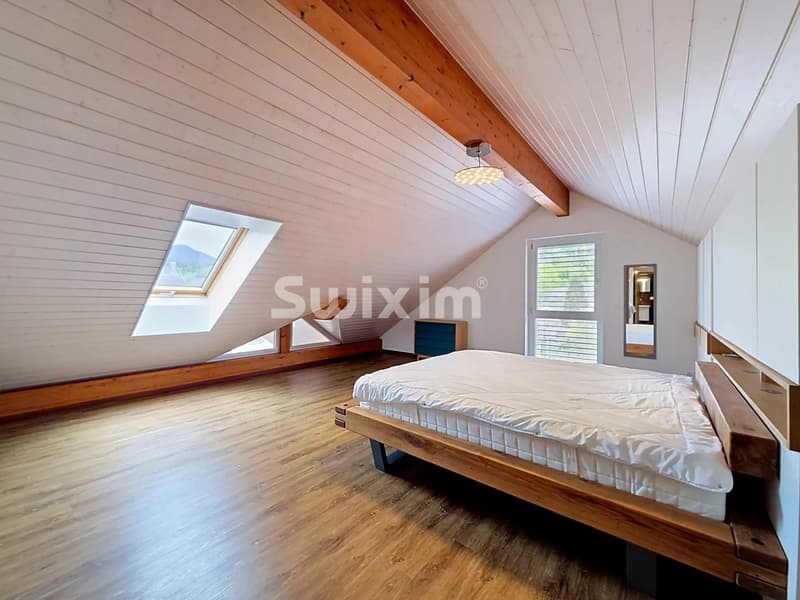 Elegant attic 190 m² in the heart of St-Cergue (7)