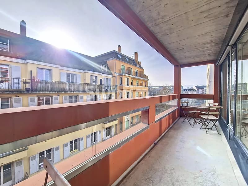 Bright 4-room apartment on a higher floor Plainpalais close to the Arve / Carouge (6)