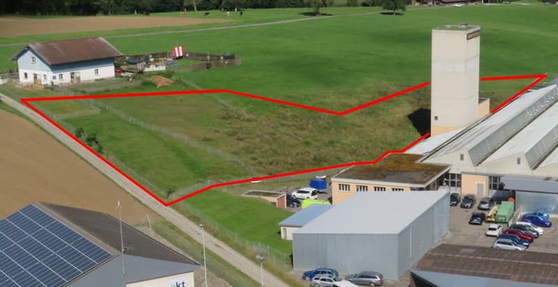 Entwicklungsparzelle für Industrie-, Lager- oder Gewerbeobjekt (1)