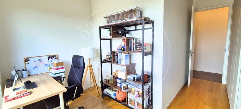 Außergewöhnliche 4.5 Zimmer Wohnung im 6. Stock (7)