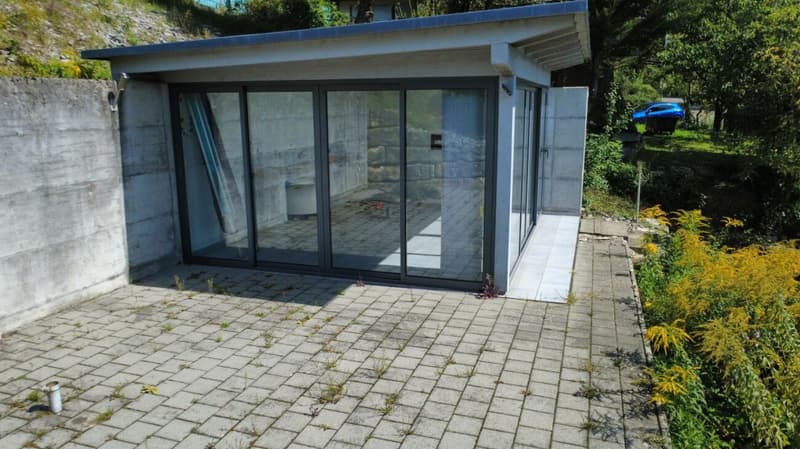 Exclusive residential idyll: Charming farmhouse on a south-facing slope with great potential in Oensingen (7)