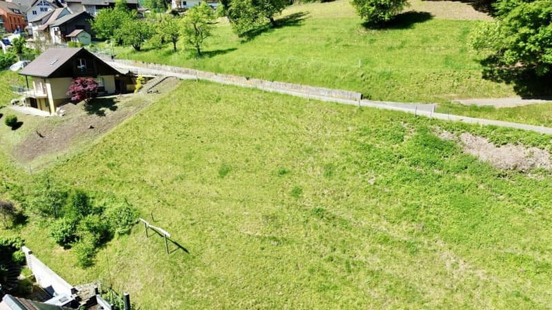 Your dream house with a far-reaching view is being built here. Sunny building plot in Grindel (SO) (3)