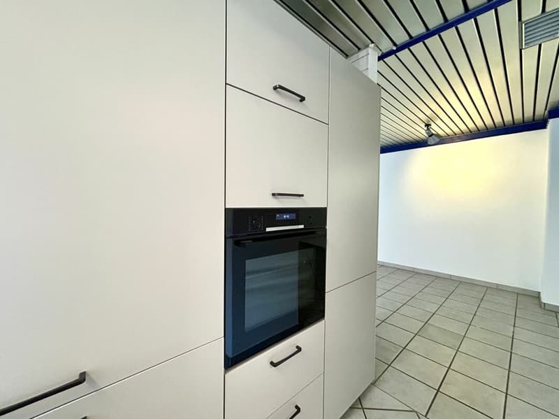 Maison d'habitation et de commerce au sous-sol avec un potentiel d'utilisation polyvalent (4)