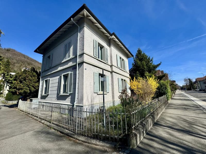 Opportunità di investimento attraente in una posizione di pregio - casa a più generazioni con molteplici possibilità (2)