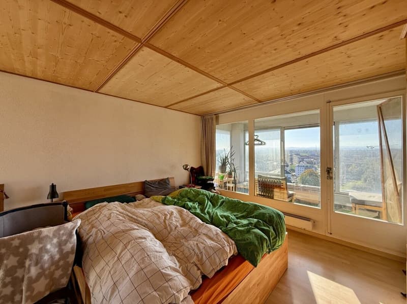 Appartement spacieux 5.5 pièces avec belle vue dans un emplacement central à Derendingen (7)