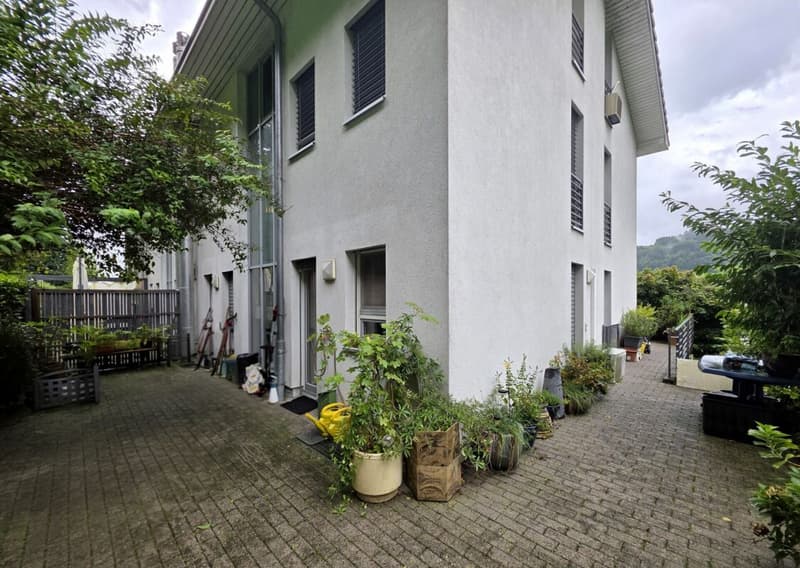 Reserved, Family Idyll with a Far-Reaching View! Spacious Home in Ebikon (4)