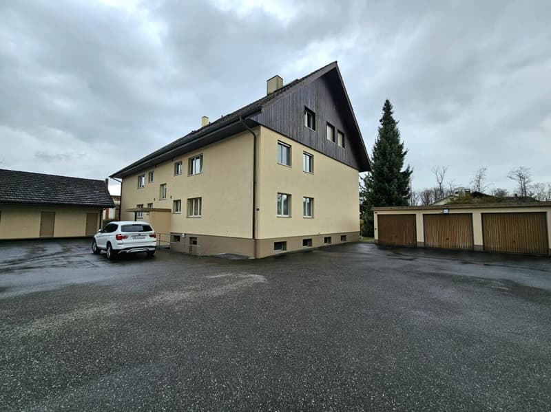 Idylle résidentielle avec proximité de ruisseau - appartement 4.5 pièces avec charme (15)