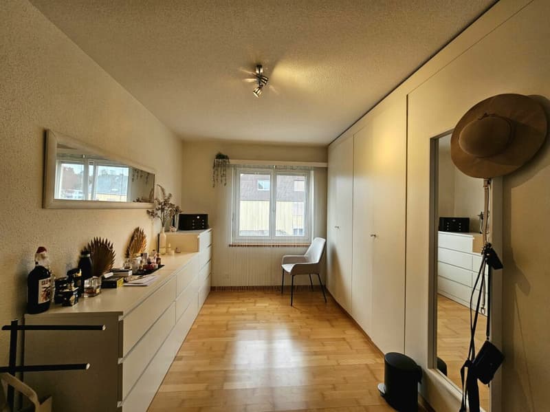 Idylle résidentielle avec proximité de ruisseau - appartement 4.5 pièces avec charme (8)