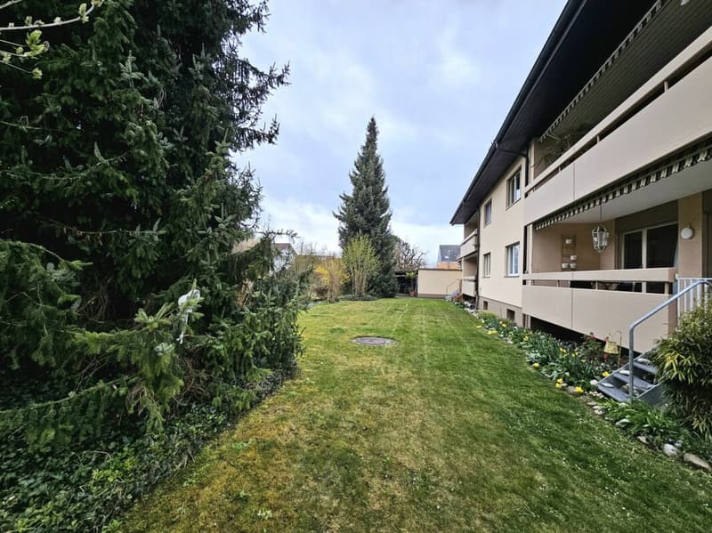 Idylle résidentielle avec proximité de ruisseau - appartement 4.5 pièces avec charme (17)
