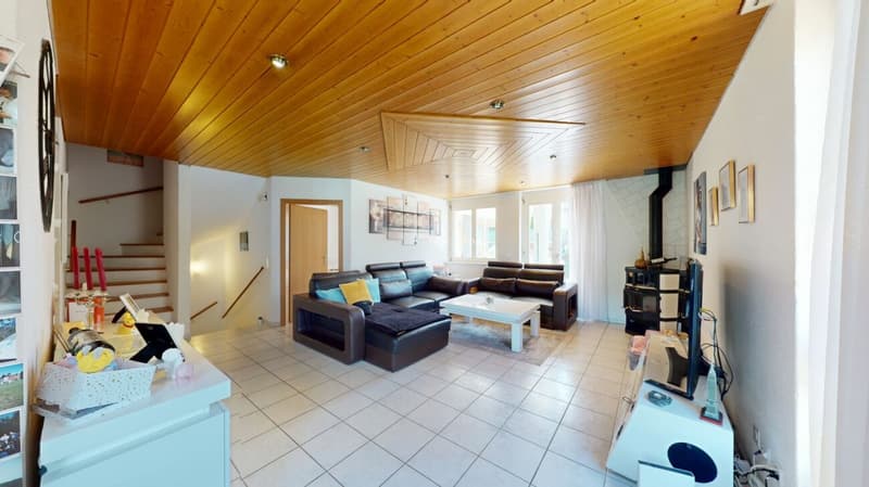 Exclusive 6.5-room semi-detached house with sunny winter garden and plenty of living comfort (3)