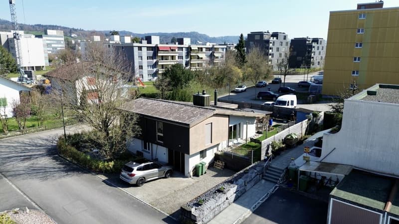 Dream home in Zofingen - Single-family house with large garden and great potential (2)