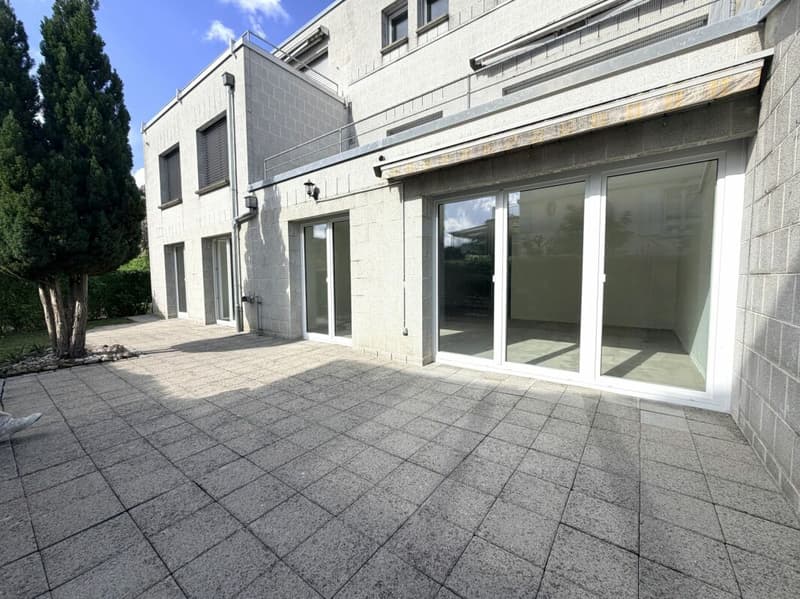 Living according to your ideas - garden apartment with great potential (1)
