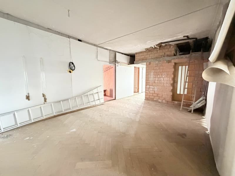 Investors take note: Multi-family house with great potential in Selzach (5)