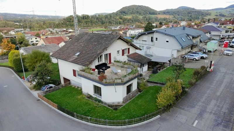 Live, design, invest, a house with a future! (1)
