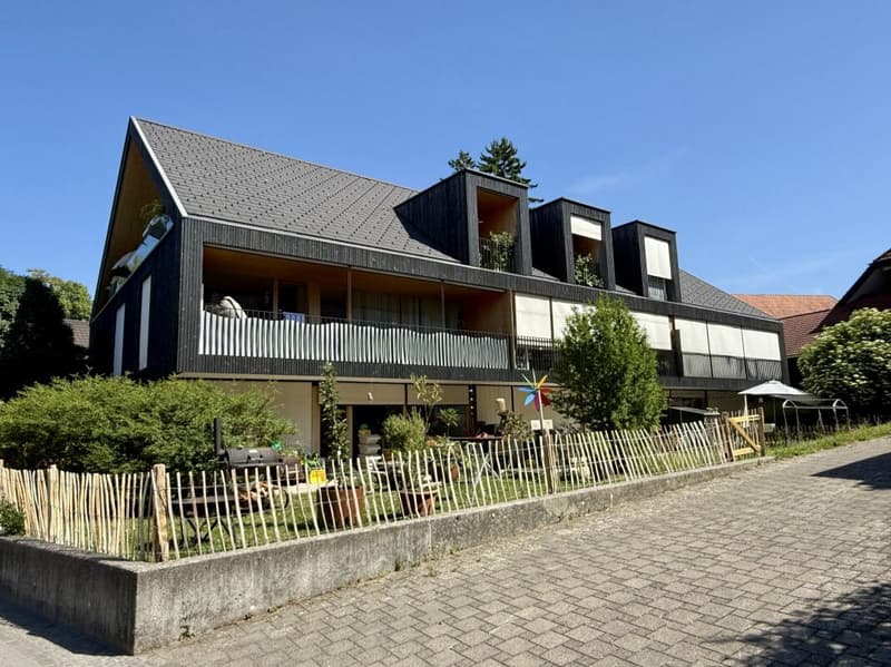 Attractive capital investment with eight apartments in the Bernese Seeland (2)