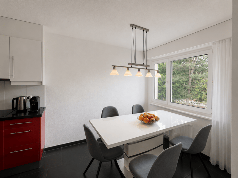 Appartamento luminoso 4.5 locali in un quartiere familiare (8)