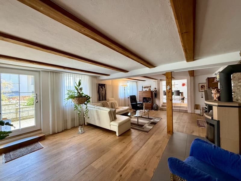 Propriété unique avec espace commercial, paradis de jardin et potentiel d'expansion (7)