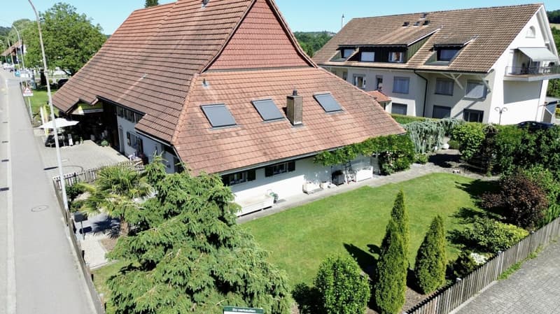 Propriété unique avec espace commercial, paradis de jardin et potentiel d'expansion (3)