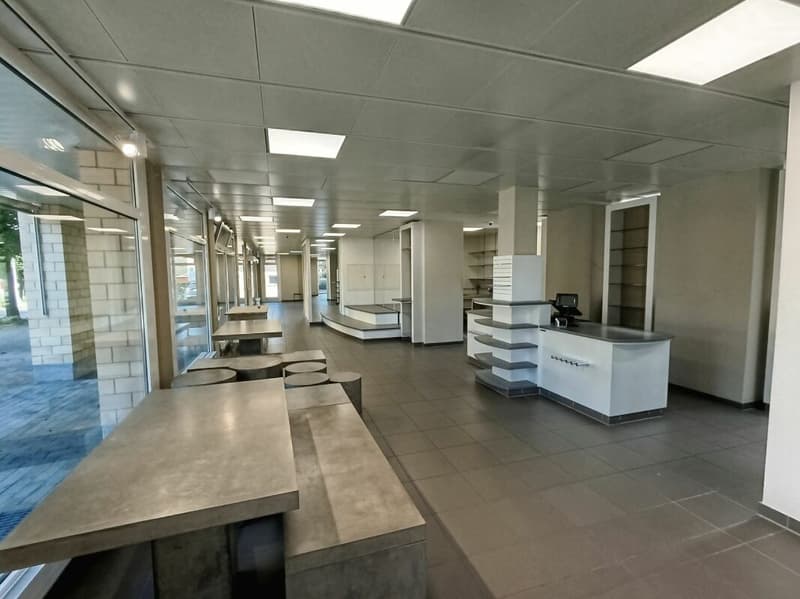 Reserved, Premium Location in Rothrist, Your New Sales Area in the Heart of the Community (5)