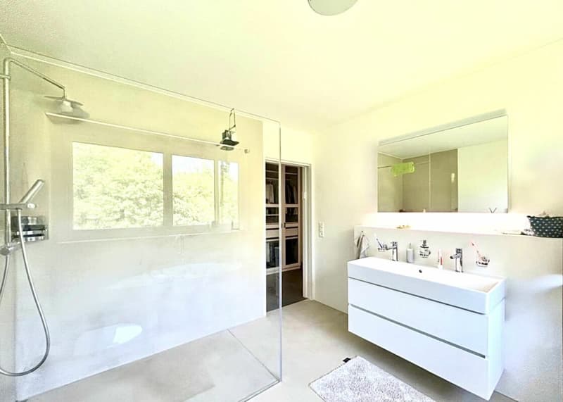 Unique 5.5-room apartment with panoramic views in Hölstein! (10)