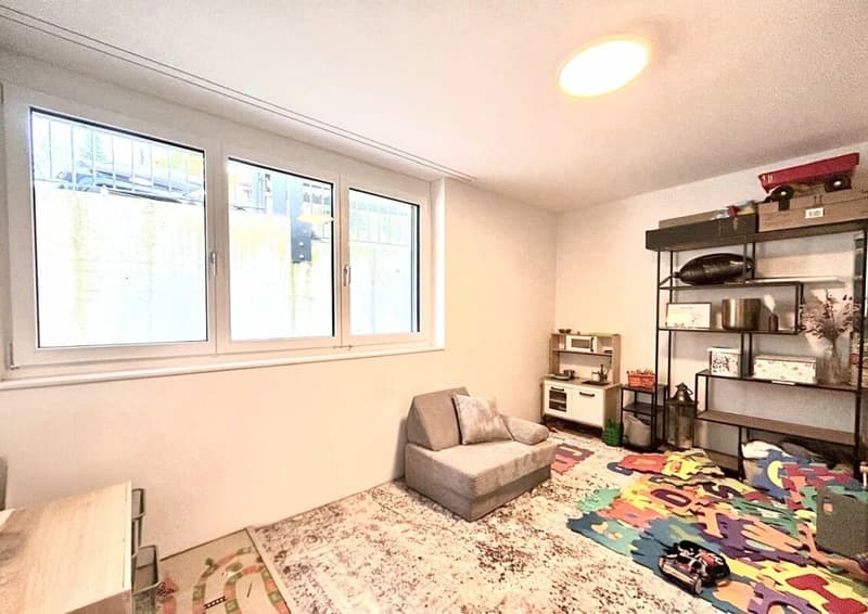 Unique 5.5-room apartment with panoramic views in Hölstein! (7)