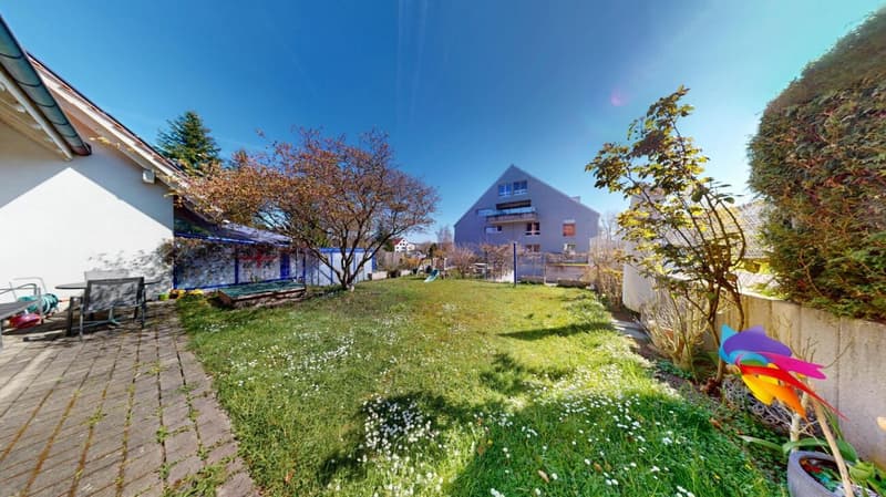 Modernized & family-friendly 5.5 rooms with garden in quiet neighborhood (2)