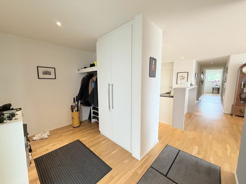 Vue alpine de rêve rencontre le confort de vie - appartement 5.5 pièces avec terrasse XXL (2)