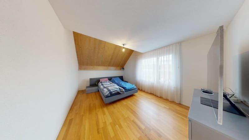 168 m² Wohntraum mit beeindruckender Galerie in Wangen an der Aare (9)