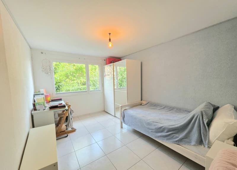Beaucoup d'espace pour vivre ! Appartement de jardin familial à Muttenz (8)