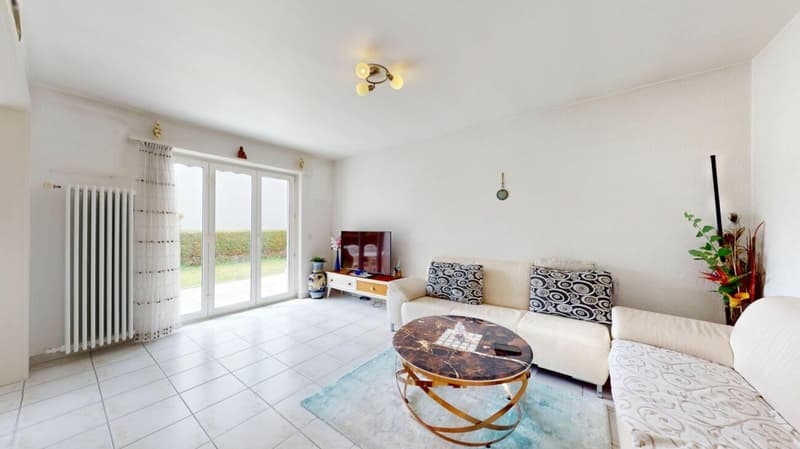 Family-friendly home in a quiet and central location in Reinach BL (2)
