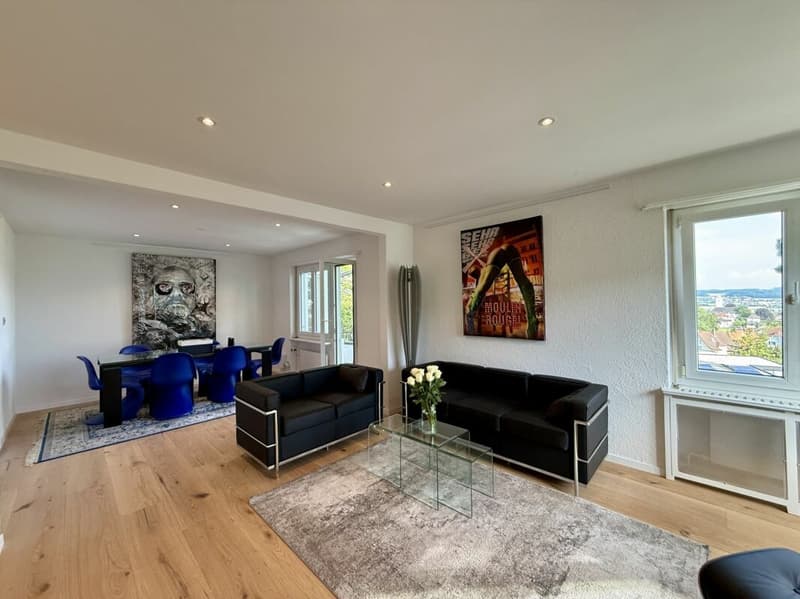 Maison unifamiliale de 5,5 pièces modernisée avec piscine et vue panoramique (7)