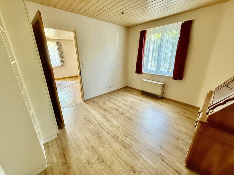 Wohnen, Arbeiten oder Investieren - Bauernhaus mit grossem Potenzial in Busswil (10)