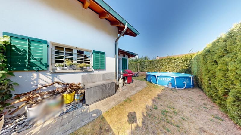 Charmantes 5.5-Zimmer Doppeleinfamilienhaus mit traumhaftem Garten & 3 Tiefgaragenparkplätzen in Wohlen AG (19)